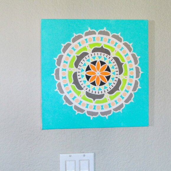 Hand painted Mandala signed by Artist - Picture 1 of 4